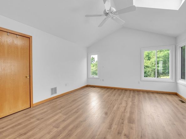 9 Stony Brook Rd, Westford MA 01886