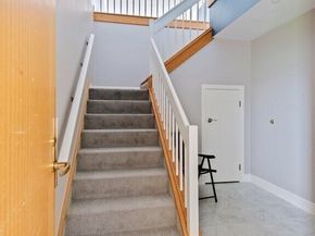 65 Lake Ave 831, Worcester MA 01604