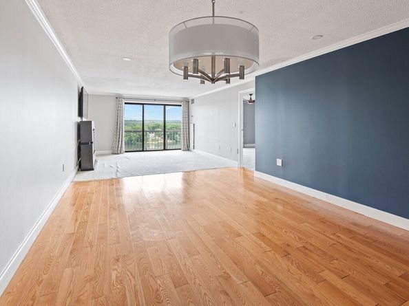 65 Lake Ave 831, Worcester MA 01604