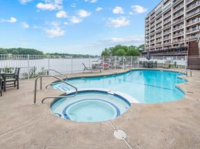 65 Lake Ave 831, Worcester MA 01604