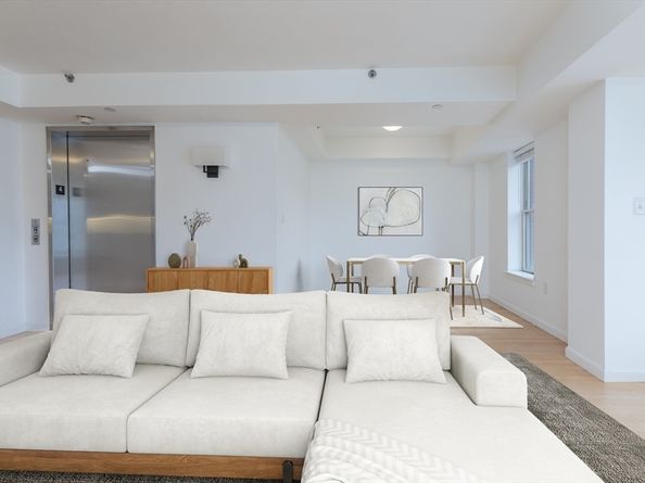 910 Beacon St 4, Boston MA 02215