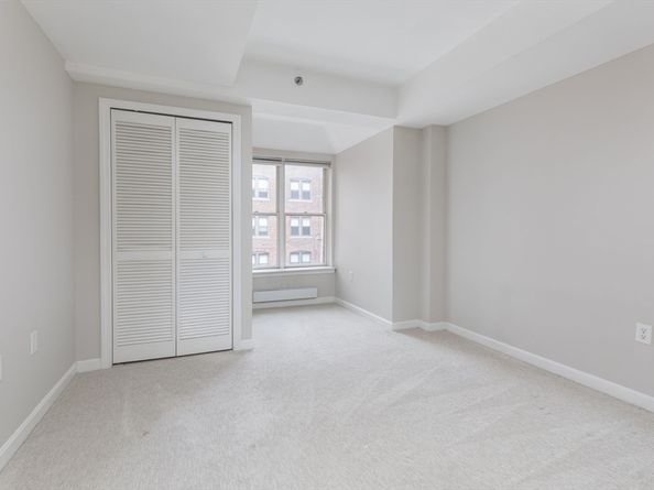 910 Beacon St 4, Boston MA 02215