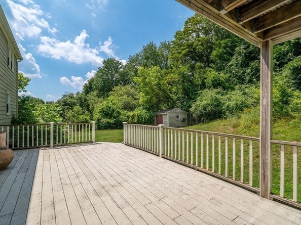 10 Carlida Rd, Groveland MA 01834