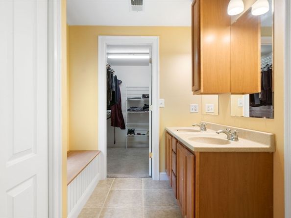 10 Carlida Rd, Groveland MA 01834