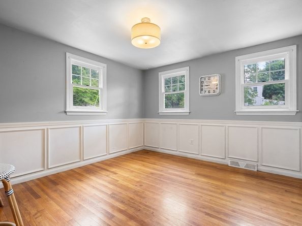 10 Carlida Rd, Groveland MA 01834
