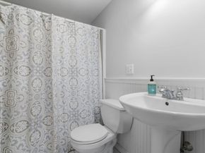10 Carlida Rd, Groveland MA 01834