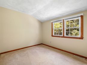 10 Carlida Rd, Groveland MA 01834