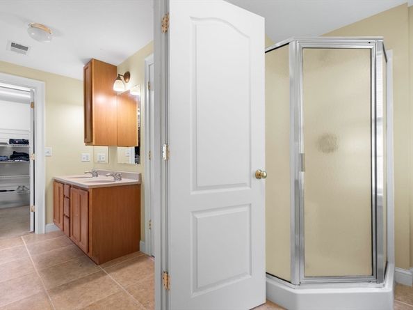 10 Carlida Rd, Groveland MA 01834