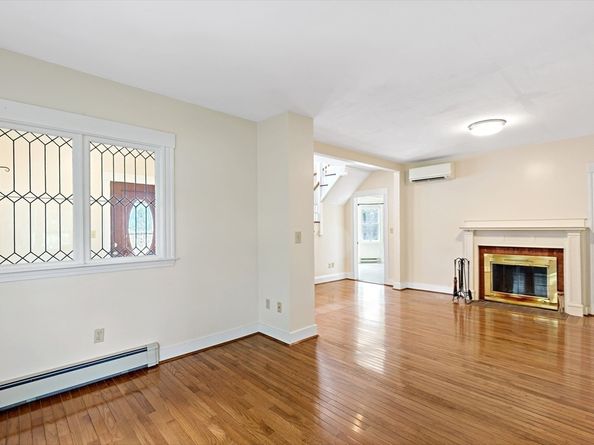 1 Spinney Ter, Belmont MA 02478
