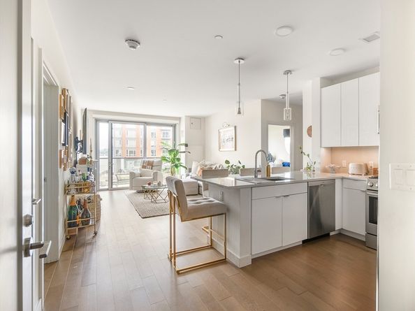 45 Lewis St 214, Boston MA 02128