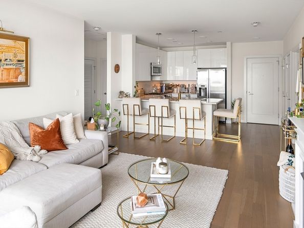 45 Lewis St 214, Boston MA 02128