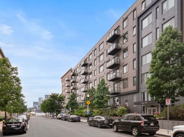 45 Lewis St 214, Boston MA 02128