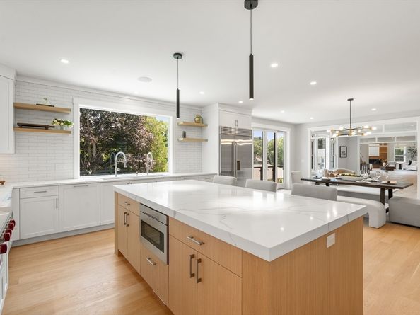 53 Crestview Rd, Belmont MA 02478