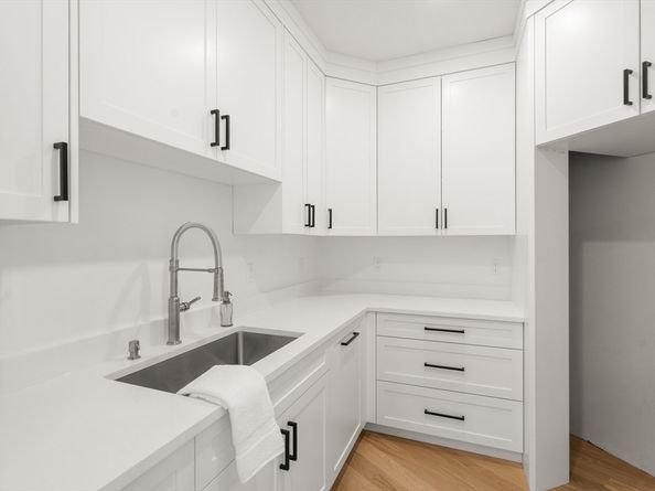 53 Crestview Rd, Belmont MA 02478