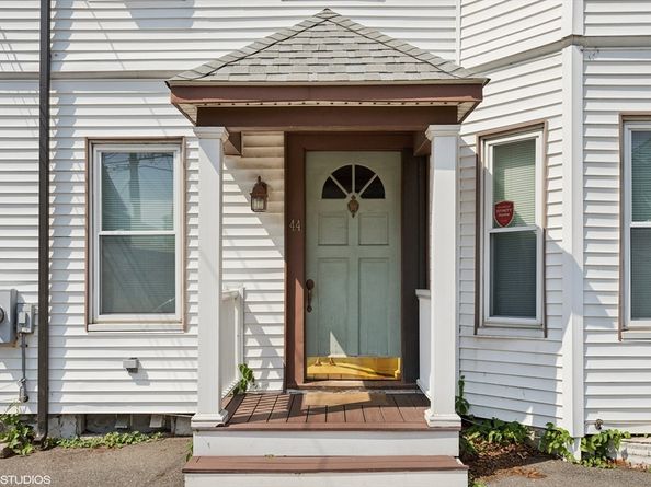 44 Cliff 3, Winthrop MA 02152