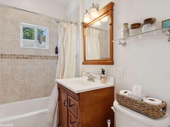 44 Cliff 3, Winthrop MA 02152