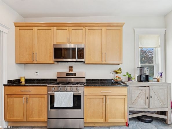 44 Cliff 3, Winthrop MA 02152