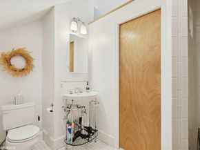44 Cliff 3, Winthrop MA 02152