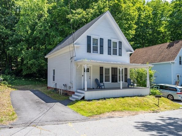 87 Eaton St, Fitchburg MA 01420
