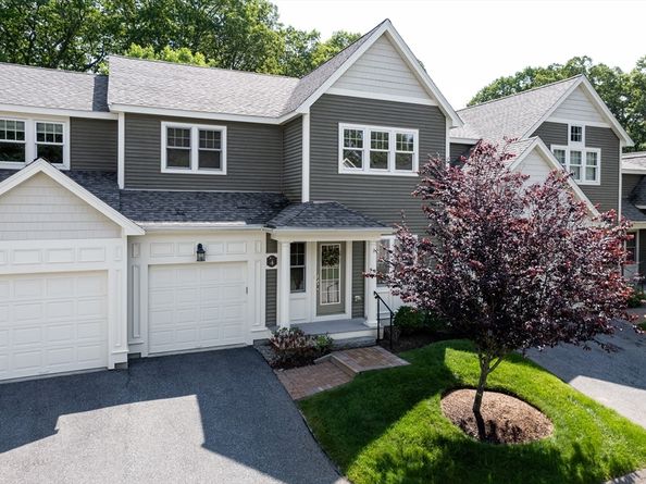 4 Lowell Dr 4, Hopkinton MA 01748