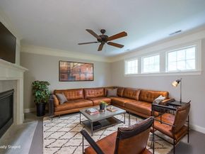 4 Lowell Dr 4, Hopkinton MA 01748
