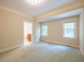4 Lowell Dr 4, Hopkinton MA 01748