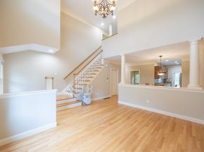 4 Lowell Dr 4, Hopkinton MA 01748