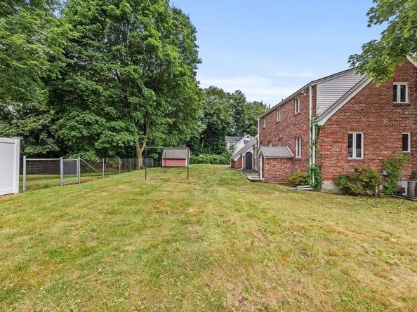 114 Parker Rd, Wakefield MA 01880