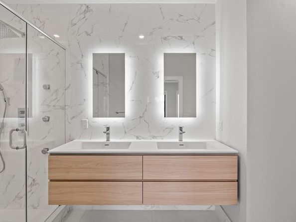 51 Silver St PH, Boston MA 02127