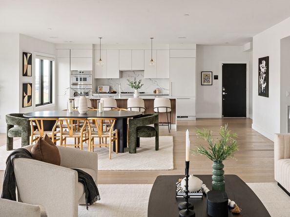 51 Silver St PH, Boston MA 02127