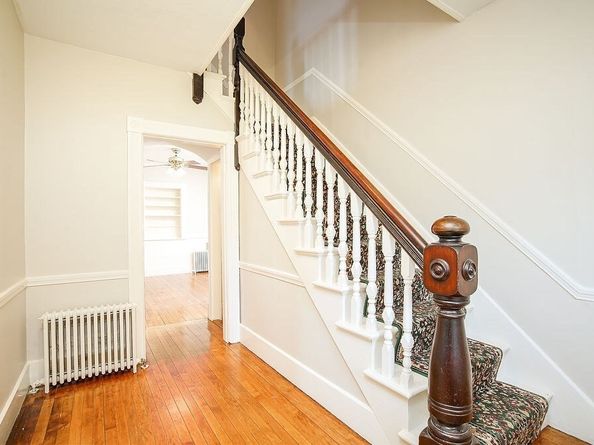11 Holden Street, Worcester MA 01605