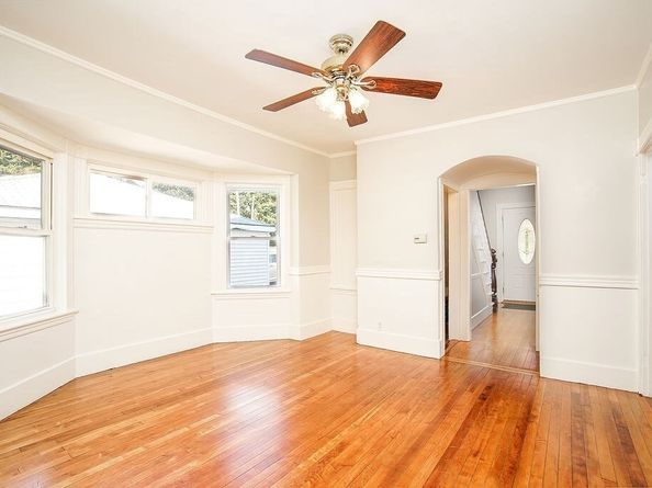 11 Holden Street, Worcester MA 01605