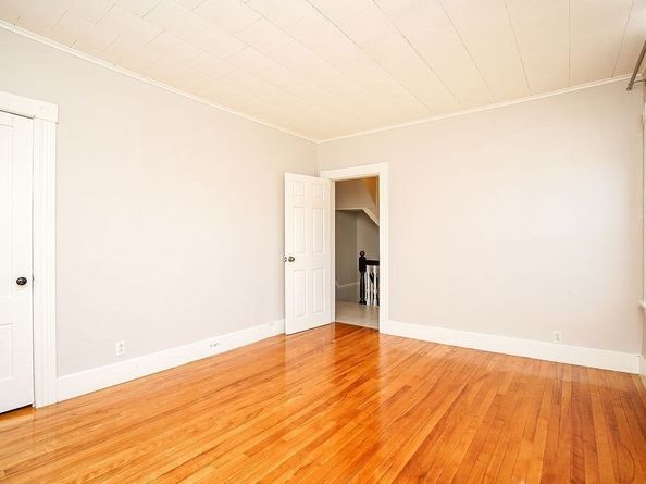 11 Holden Street, Worcester MA 01605