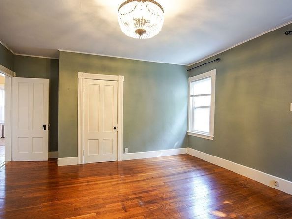 11 Holden Street, Worcester MA 01605