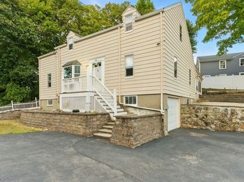 380 Cross St