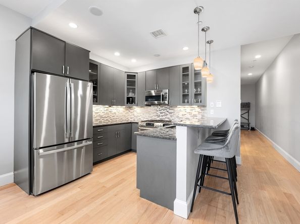 115 B St 2, Boston MA 02127
