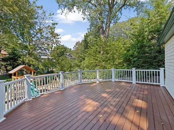 35 Bradford Rd, Newton MA 02461