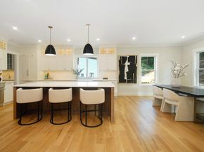 1053 Main St 5, Concord MA 01742