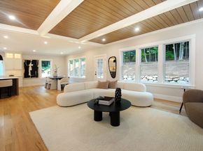 1053 Main St 5, Concord MA 01742