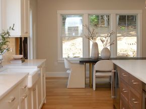 1053 Main St 5, Concord MA 01742