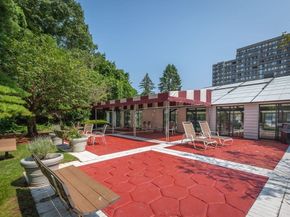250 Hammond Pond Parkway 1610N, Newton MA 02467