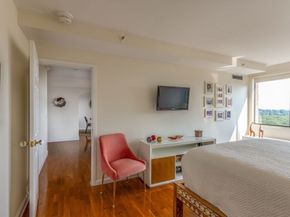 250 Hammond Pond Parkway 1610N, Newton MA 02467