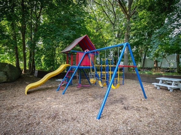 250 Hammond Pond Parkway 1610N, Newton MA 02467