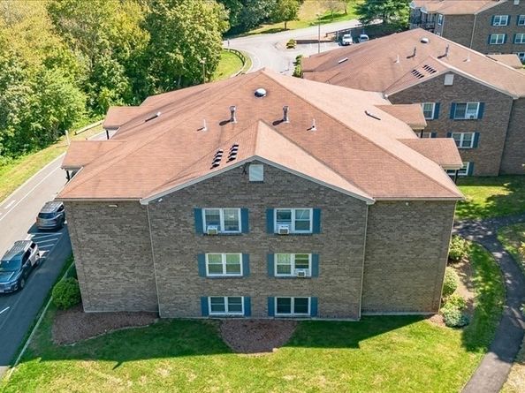 610 S Franklin St D304, Holbrook MA 02343