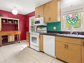 7 Peters Rd, Newburyport MA 01950