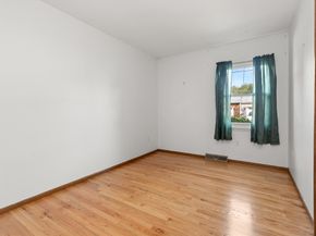 7 Peters Rd, Newburyport MA 01950