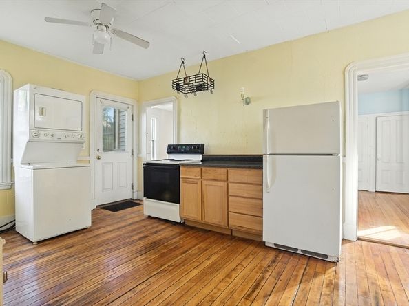 71 Purchase St, Newburyport MA 01950