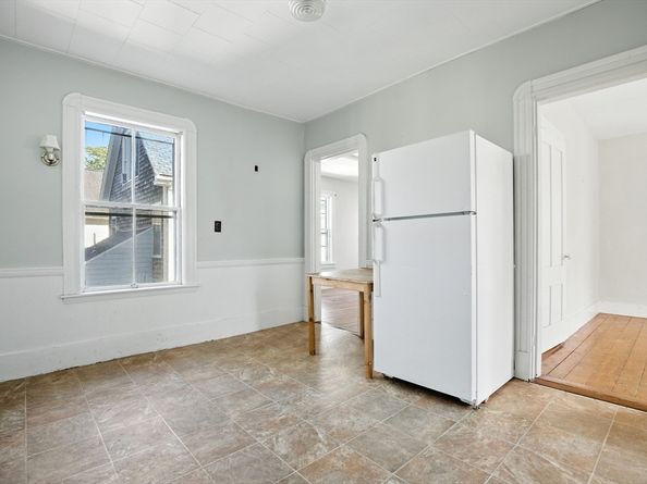 71 Purchase St, Newburyport MA 01950