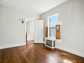 71 Purchase St, Newburyport MA 01950