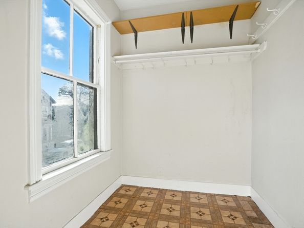 71 Purchase St, Newburyport MA 01950